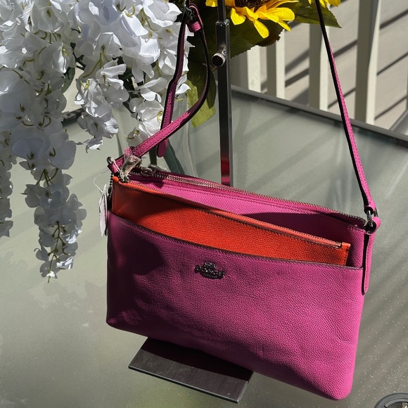 Coach Swingpack Crossbody NWT - fuchsia and orange - Picture 1 of 9